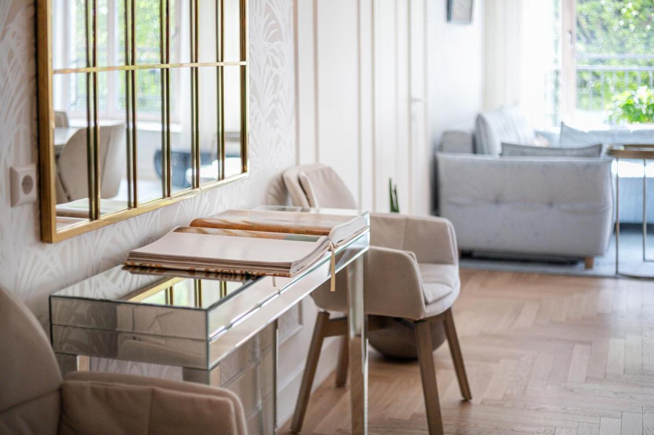 Jogailos Residence Peaceful Old Town Luxury 3 Bdr, 2 Bthr, Free Garage, Top-Speed Wifi VNO Extérieur photo